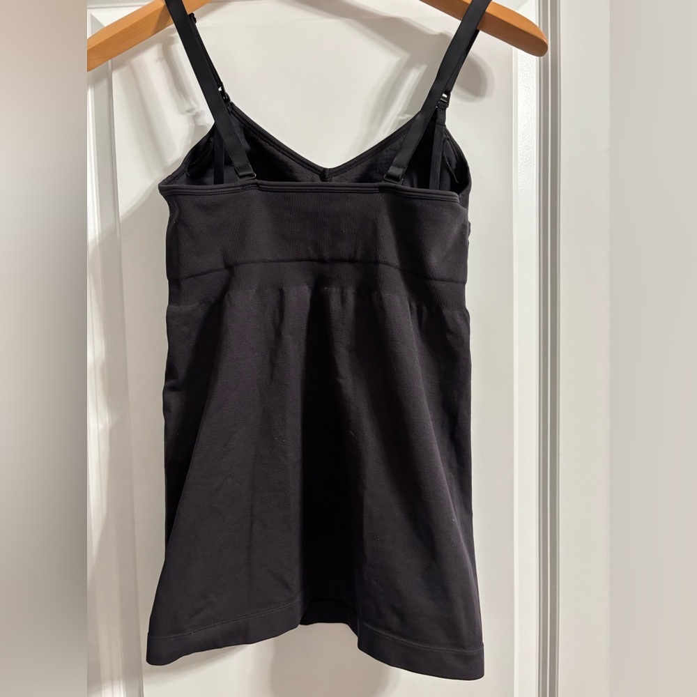 bravado!‎ BASICS Black Slimming Maternity and Nursing Cami Medium - Picture 2 of 3